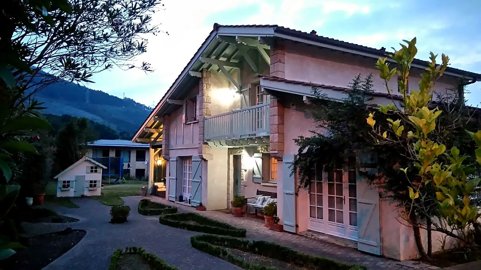 Exterior completado, Casa de campo en Mungía