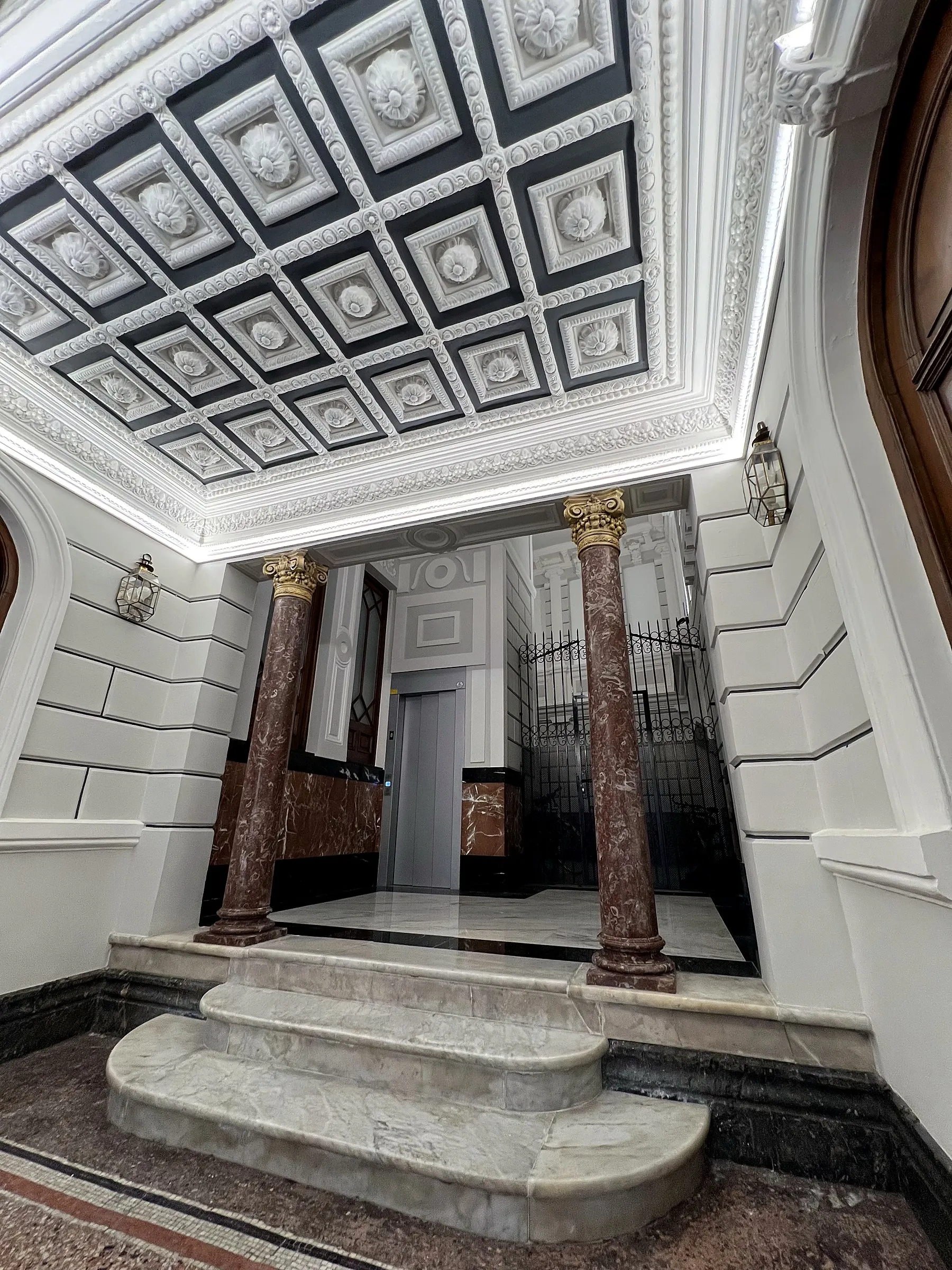 Portal en Mazarredo, VLV Interiorismo